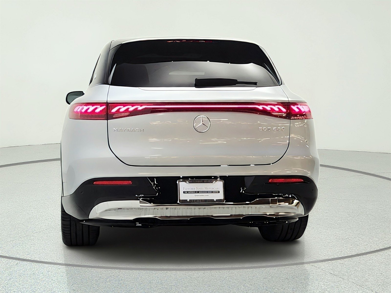 Used 2024 CIRRUS SILVER/NAUTIC Mercedes-Benz Maybach EQS 680 4MATIC® SUV image 6