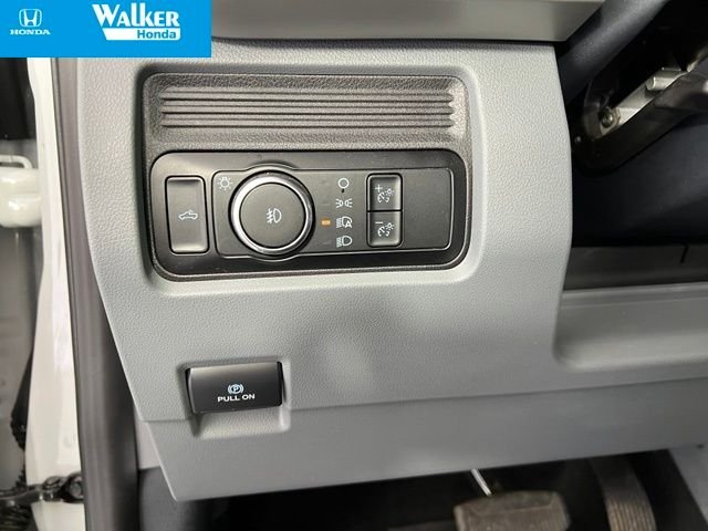 Used 2025 White Ford XLT image 21