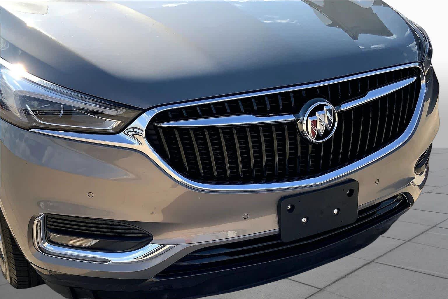 Used 2019 Pepperdust Metallic Buick Premium image 28