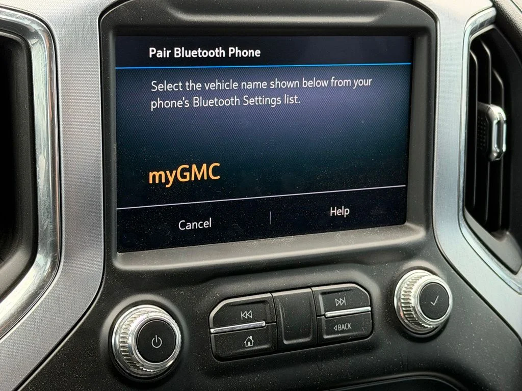 Used 2021 Silver GMC SLE image 22