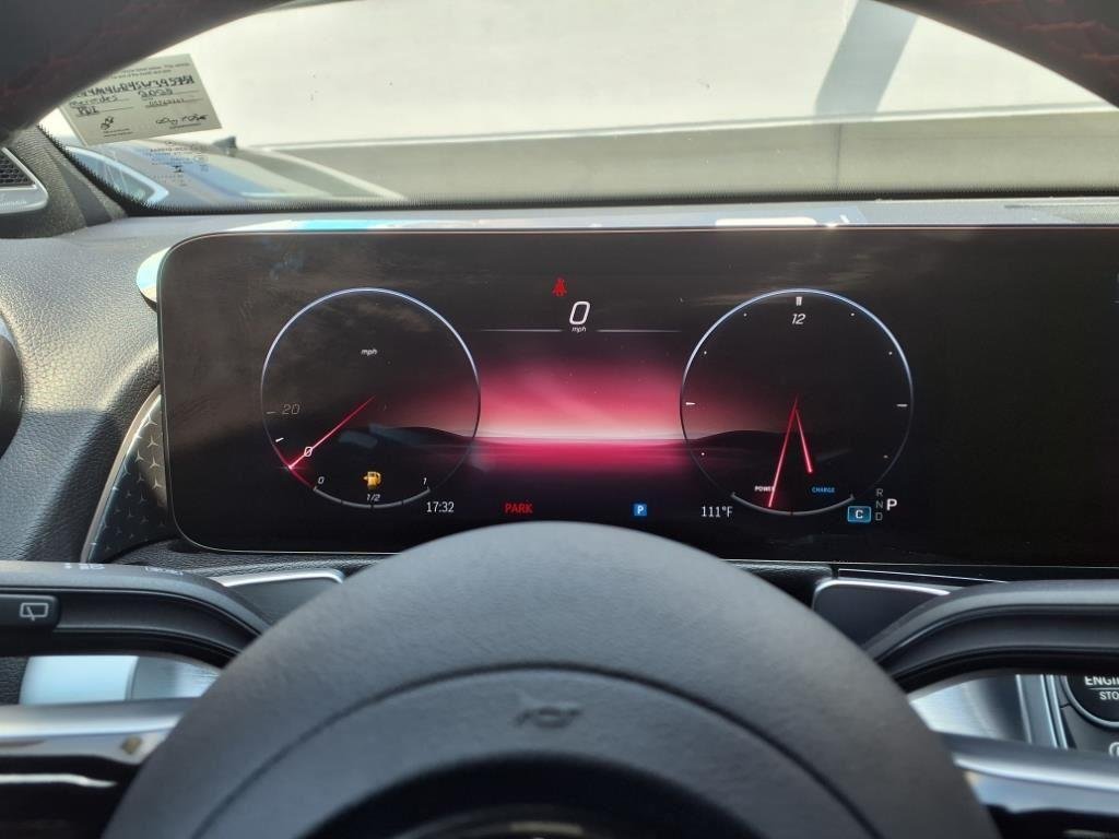 New 2025 BLACK Mercedes-Benz GLB 250 image 19