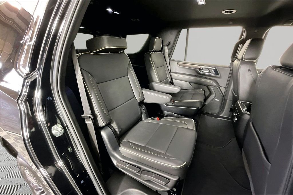 Used 2025 Black GMC Elevation image 24