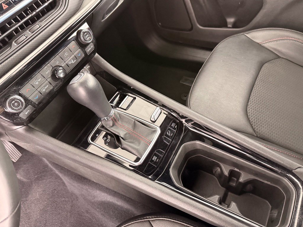 Used 2025 Red Jeep Trailhawk image 4