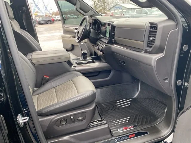 2024 Chevrolet Silverado 1500 ZR2 - Photo 37