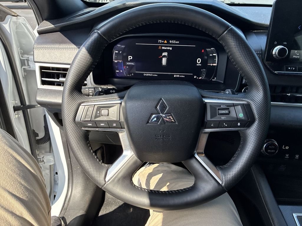 Used 2024 White Mitsubishi SE image 14