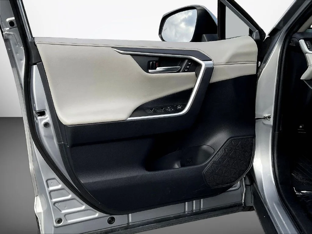 Used 2022 Silver Toyota Limited image 24