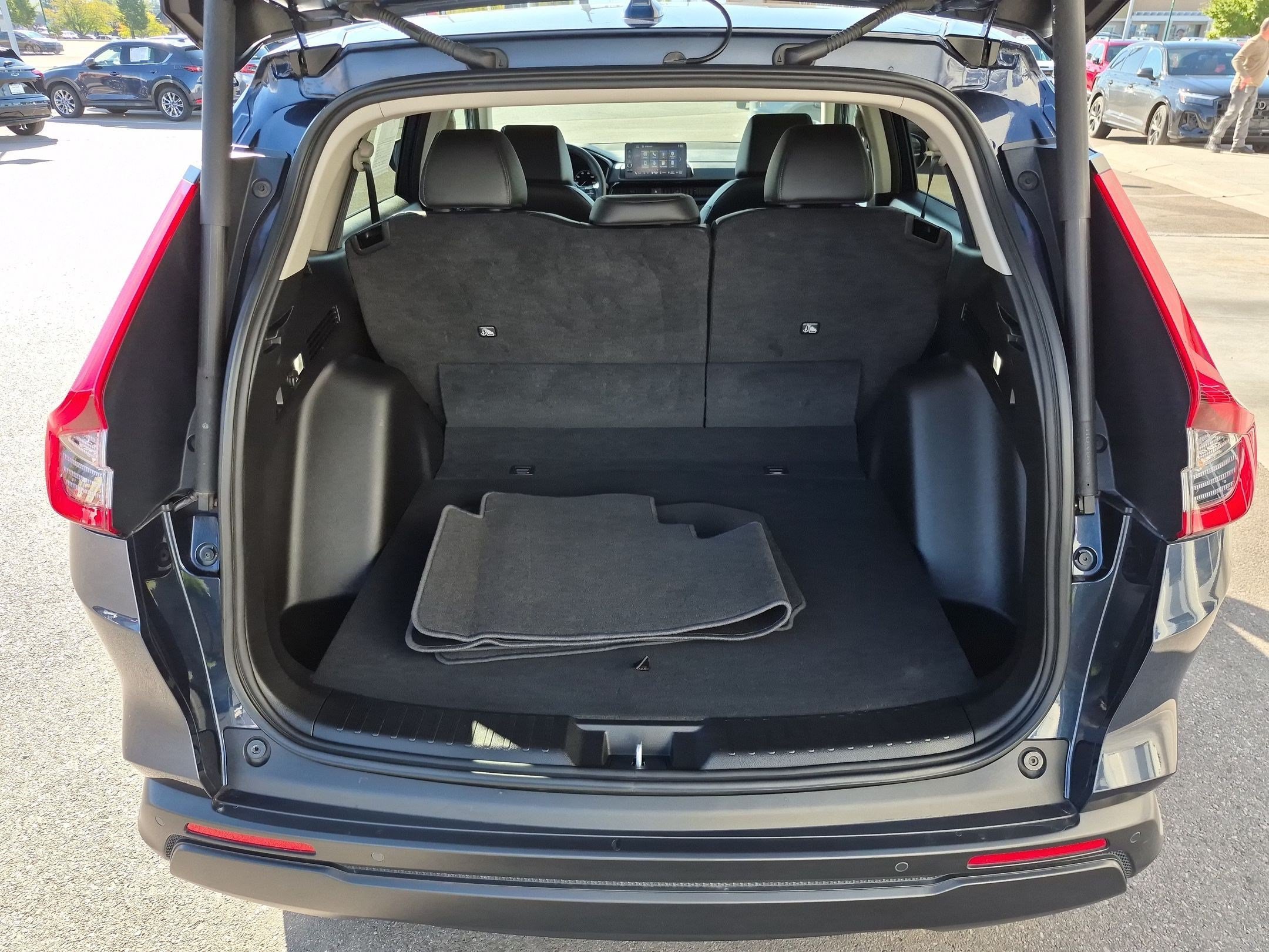 Used 2023 Blue Honda EX-L image 30