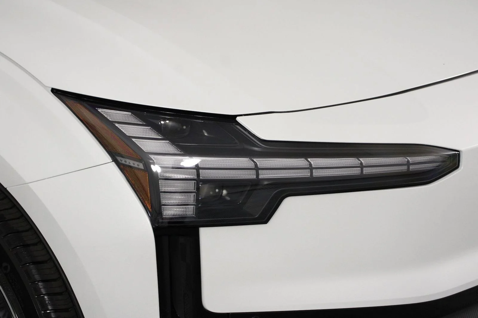 New 2026 White Volvo Twin Motor Performance Plus image 13