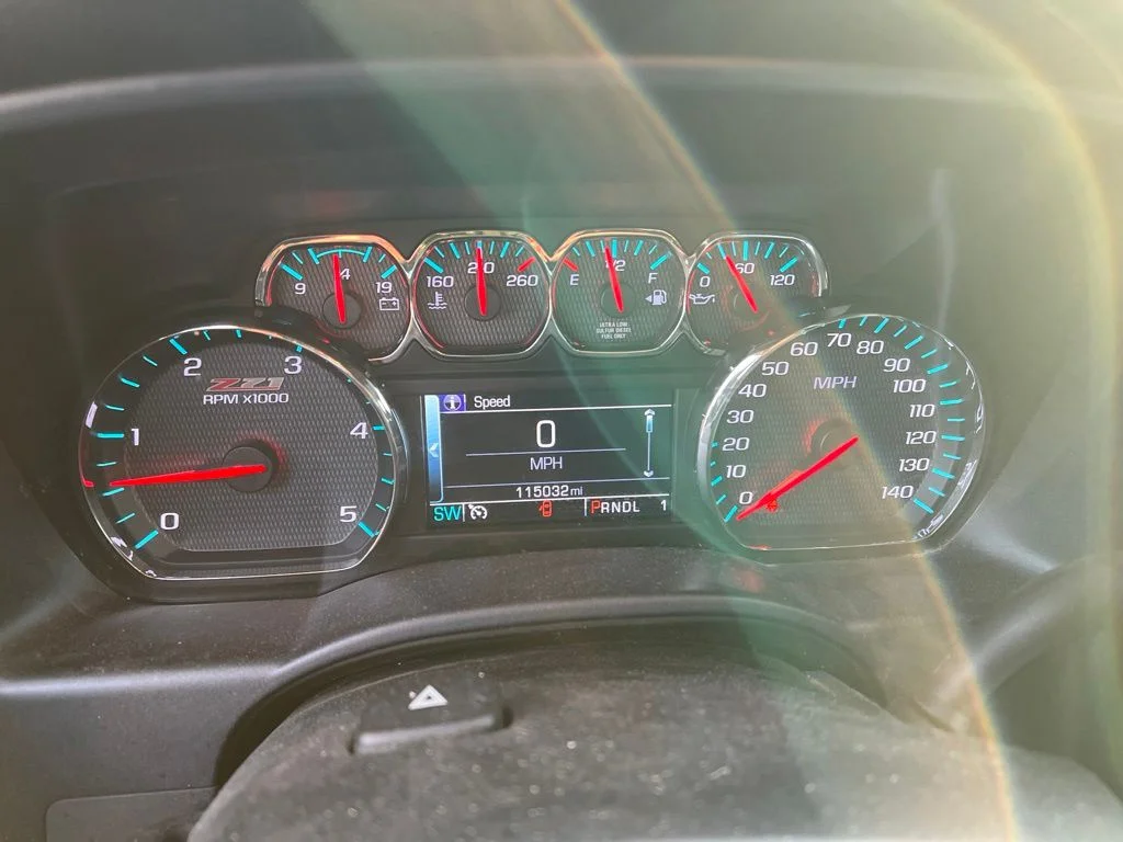 Used 2019 Gray Chevrolet LT image 8