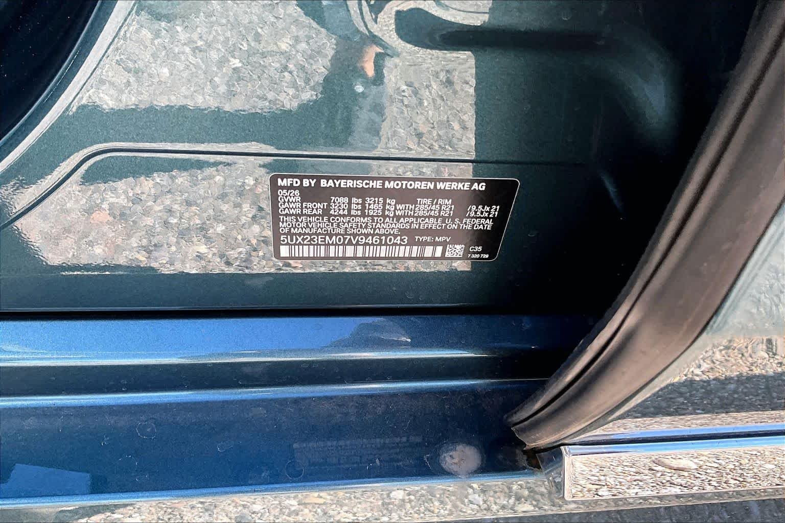 New 2027 Blue Ridge Mountain Metallic BMW xDrive40i image 19
