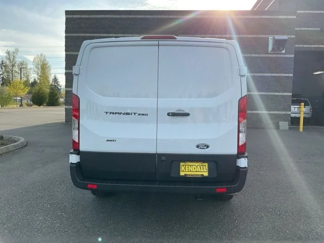 New 2026 Oxford White Ford Base image 5