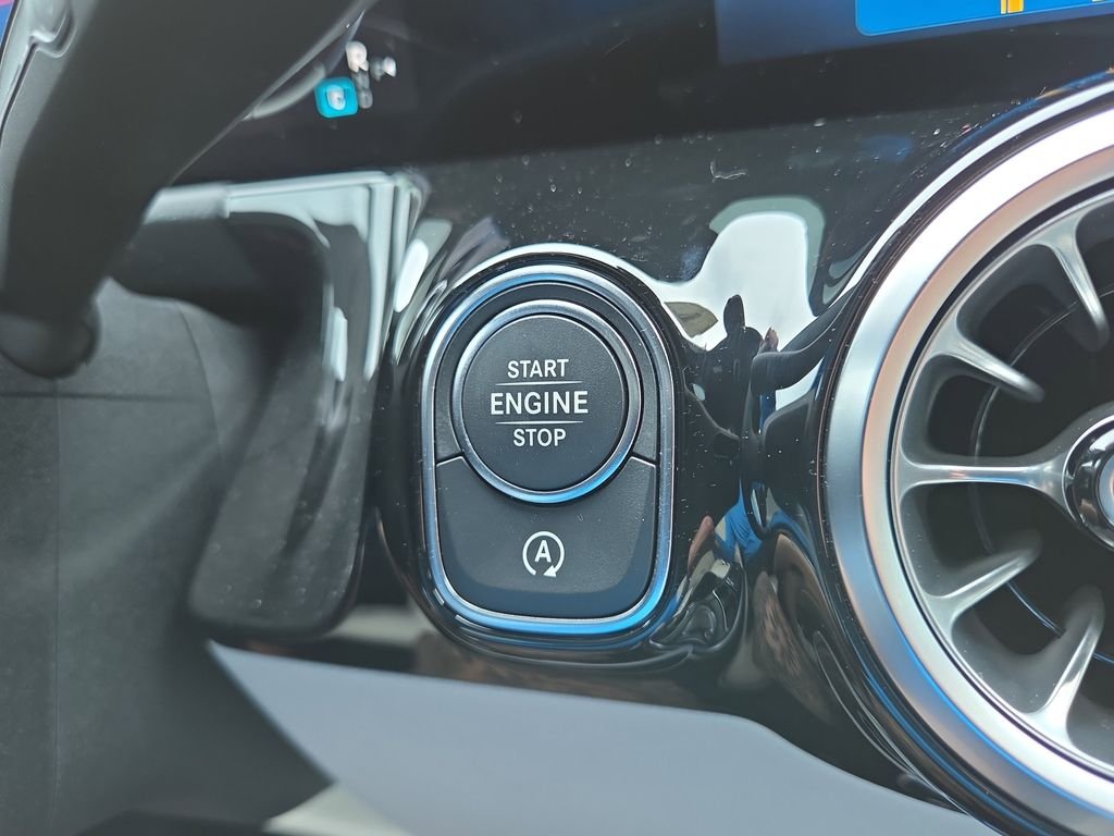 Certified Used 2026 Red Mercedes-Benz GLA 250 image 28