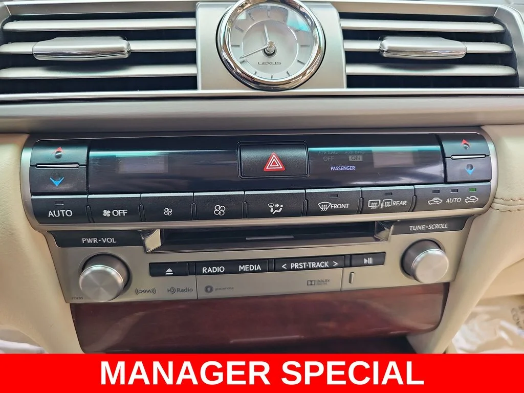 Used 2016 White Lexus 460 image 21