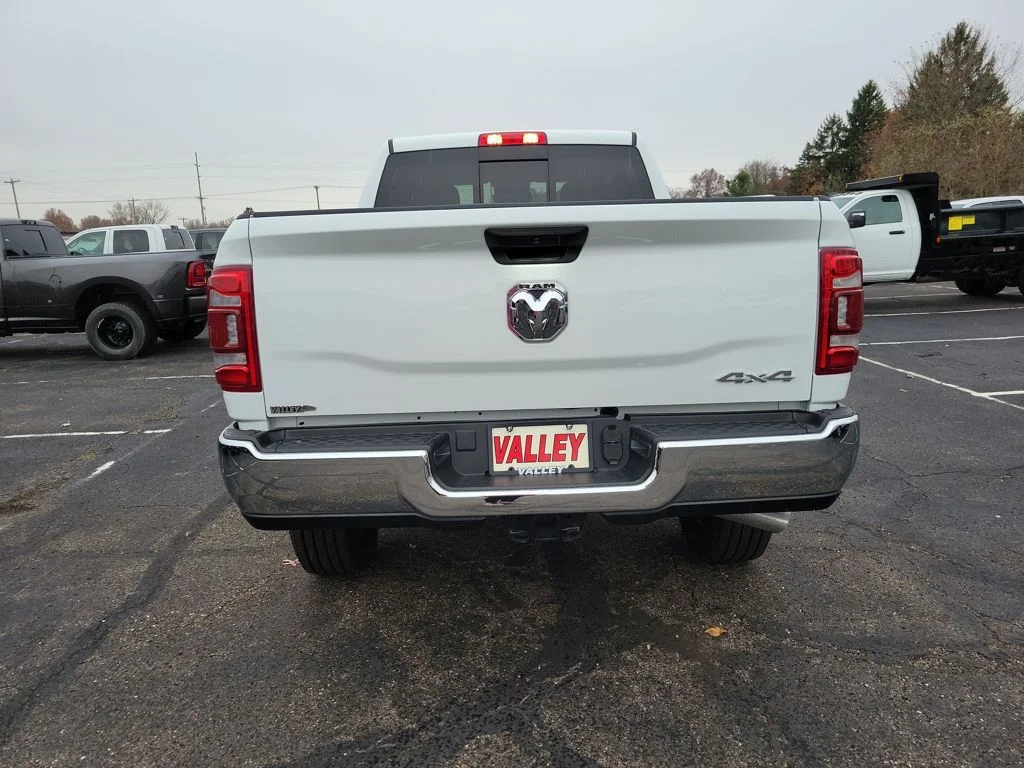 New 2024 Bright White Clear-Coat Exterior Paint RAM Tradesman image 6