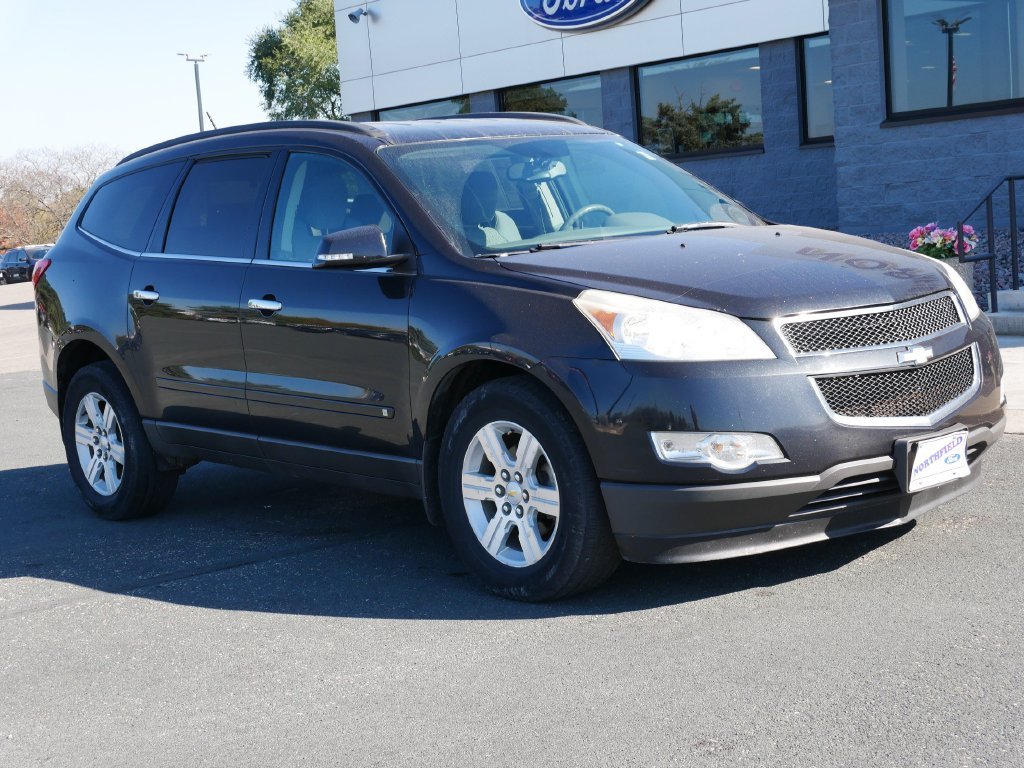 Used 2010 Chevrolet Traverse 1LT with VIN 1GNLVFED7AS126009 for sale in Northfield, Minnesota