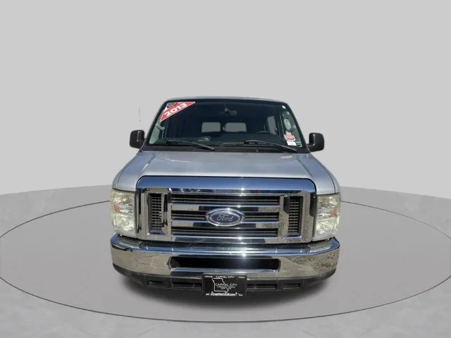 Used 2013 Silver Ford XLT image 2