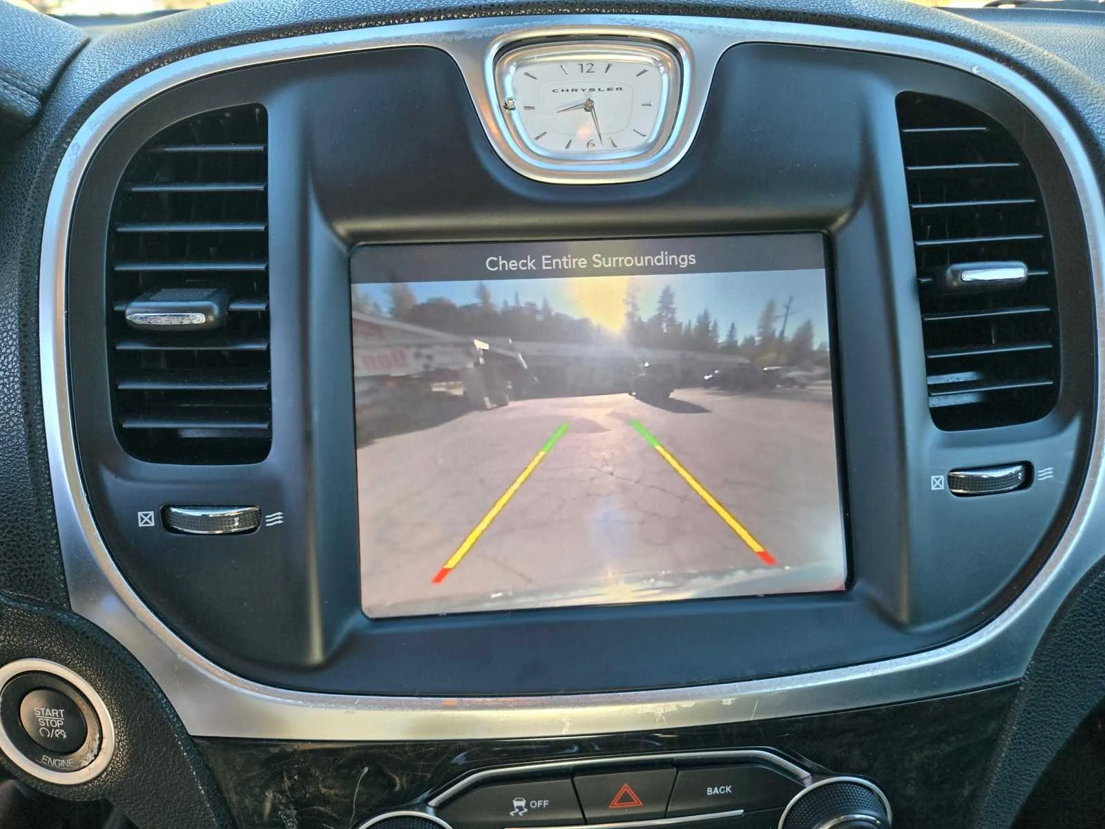 Used 2016  Chrysler 300C image 11