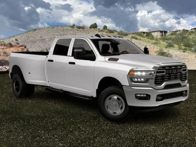 New 2026 Bright White Clear-Coat Exterior Paint RAM Tradesman image 4