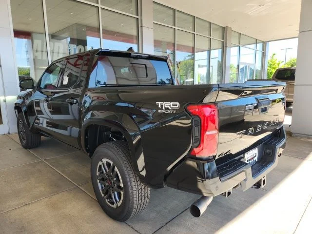 2026 Toyota Tacoma TRD Sport - Photo 10
