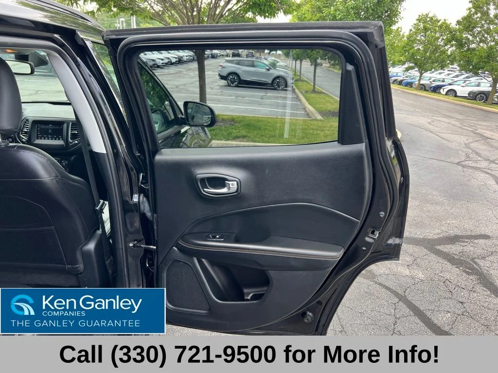 Used 2019 Black Jeep Latitude image 53