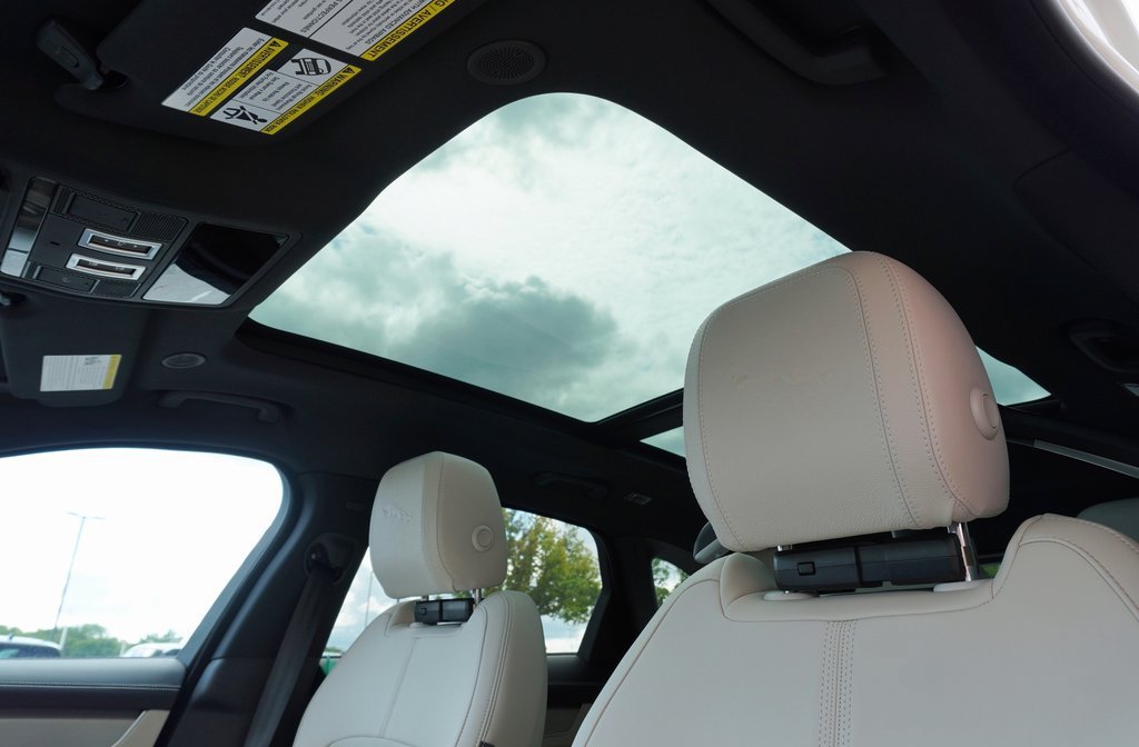 Used 2026 White Jaguar P250 R-Dynamic S image 14