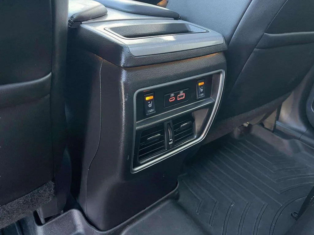Used 2021 Magnetic Black Pearl Nissan SL image 27