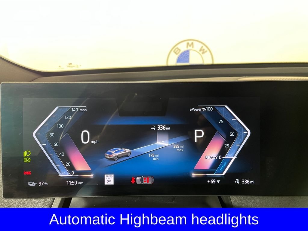 Used 2024 Gray BMW xDrive50 image 5