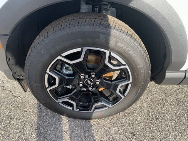 New 2025 White Ford Outer Banks® image 32