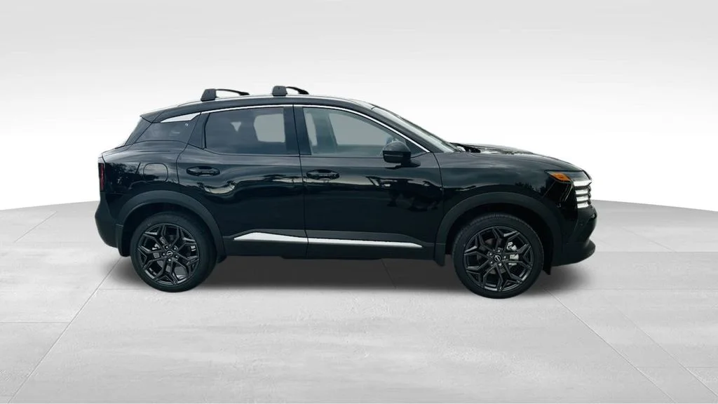 2026 Nissan KICKS SR - Photo 9