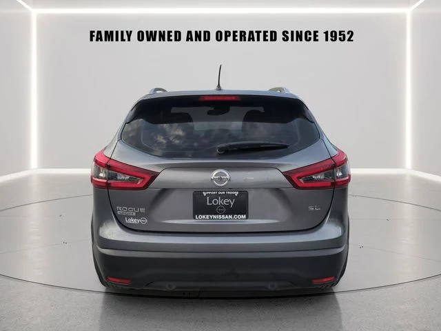 Used 2020 Gray Nissan SL image 4