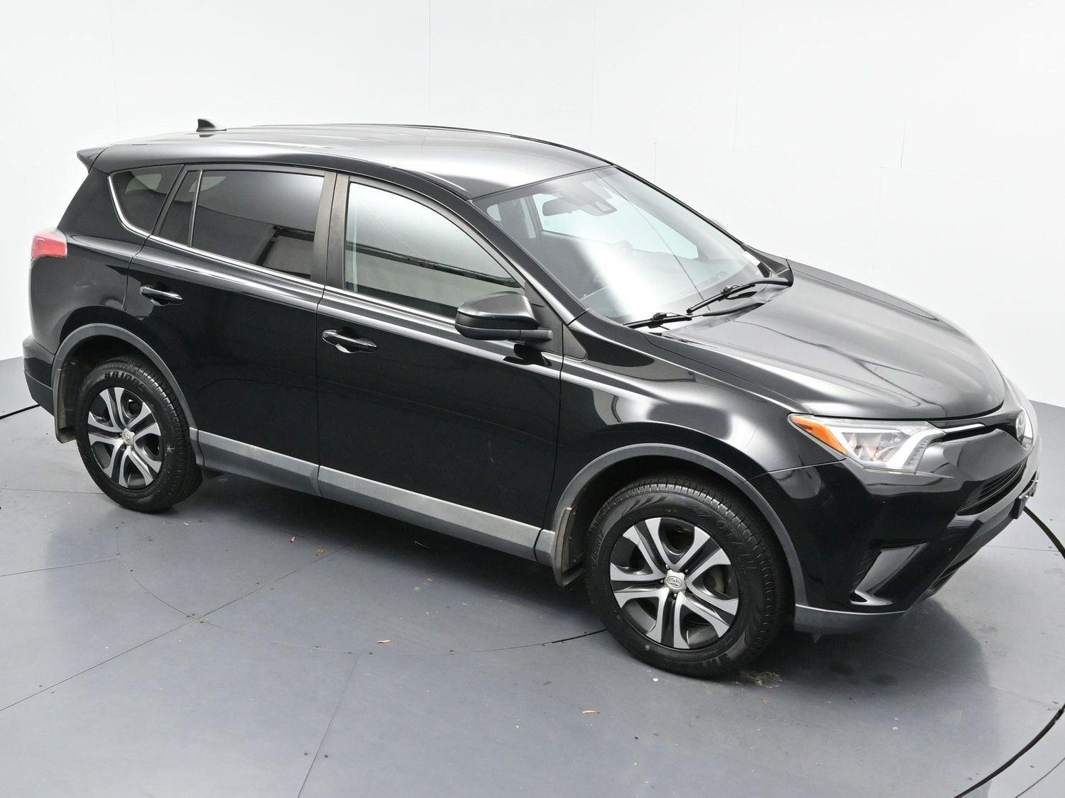 Used 2018 Black Toyota LE image 33