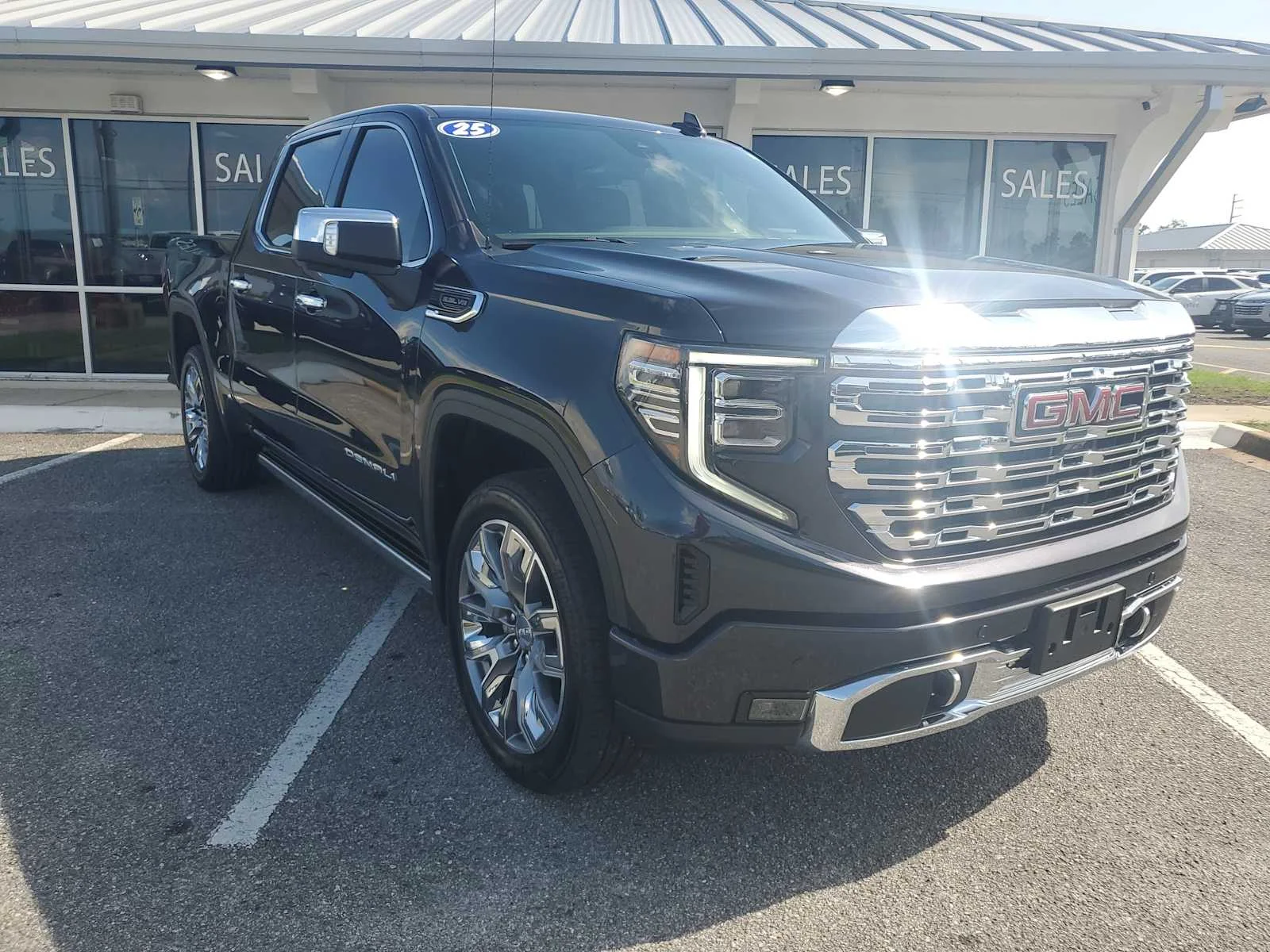Used 2025 Titanium Rush Metallic GMC Denali image 11