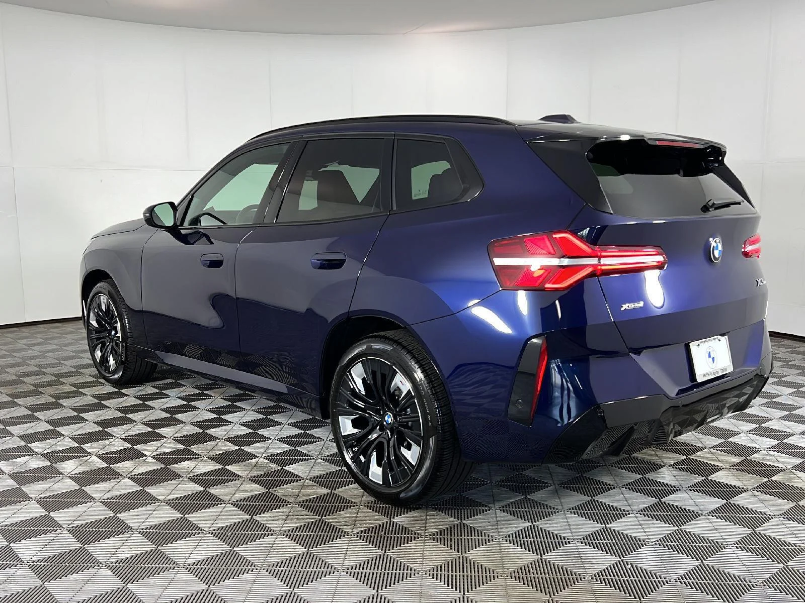 Used 2026 Tanzanite Blue II Metallic BMW 30 xDrive image 9