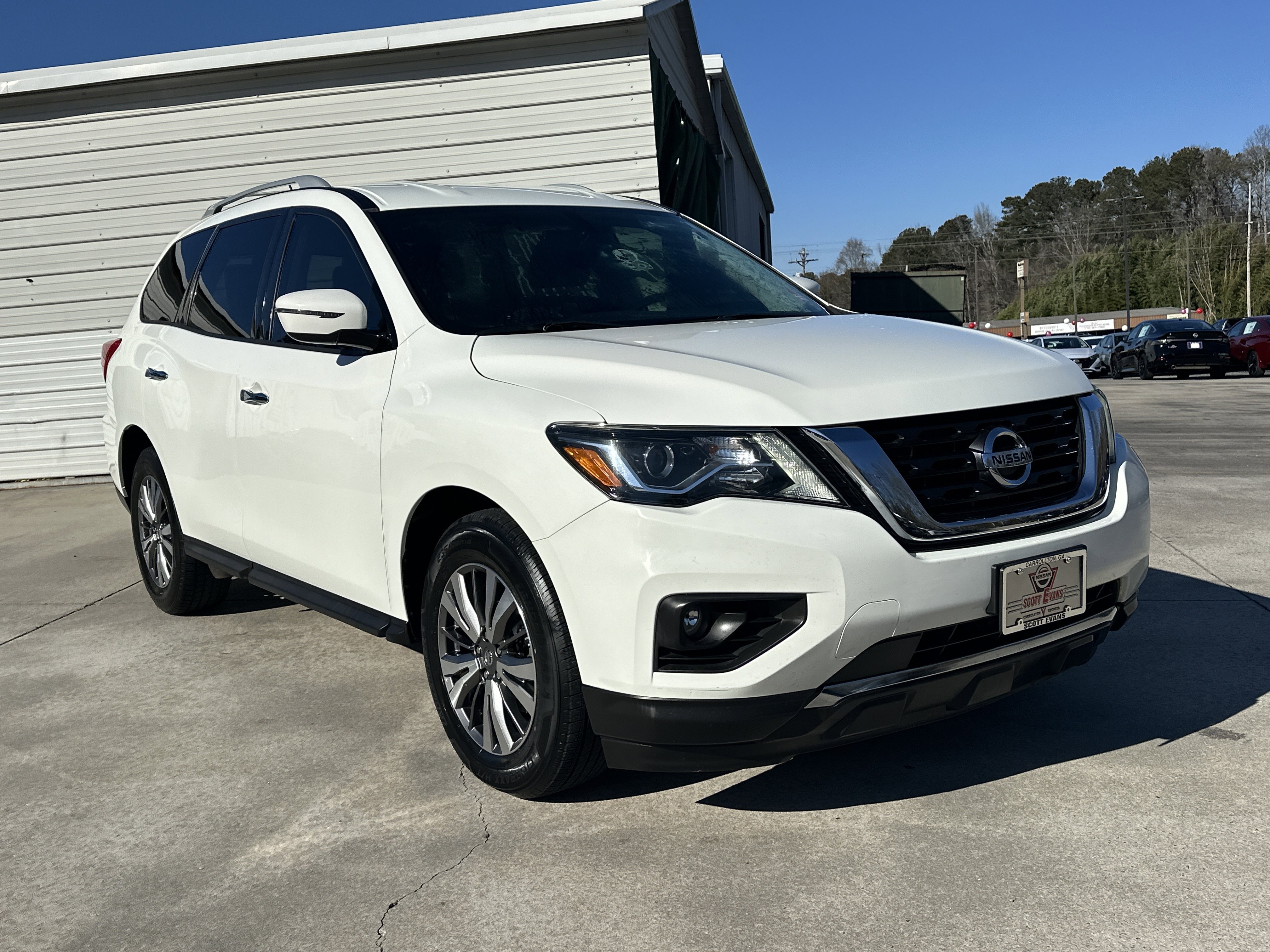 Used 2018 Nissan Pathfinder SV with VIN 5N1DR2MN5JC630472 for sale in Carrollton, GA