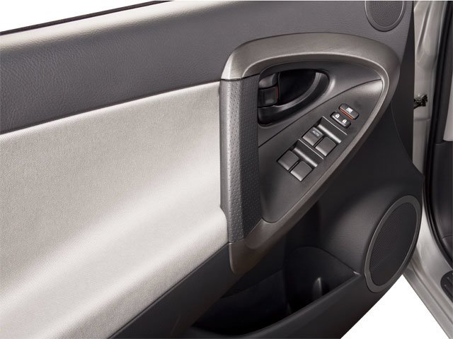 Used 2010 Classic Silver Metallic Toyota Base image 9