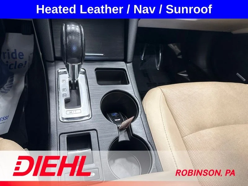 Used 2015 White Subaru 2.5i image 33