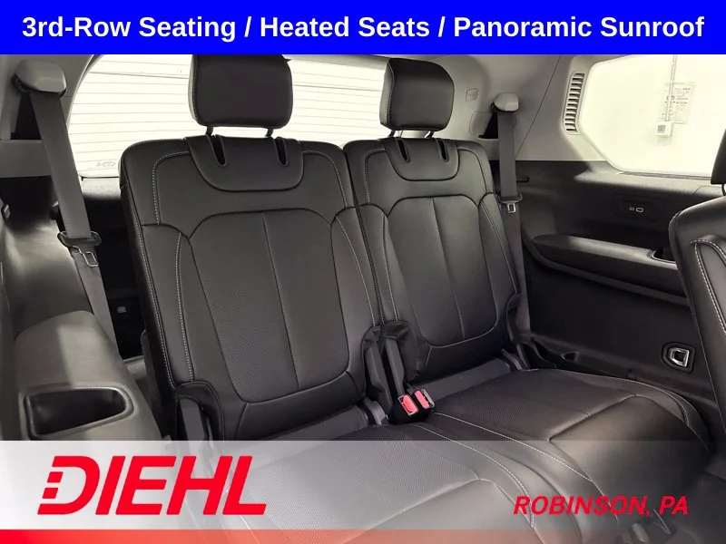 Used 2023 Black Jeep Limited image 12