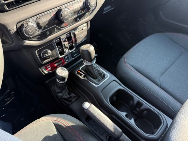 Used 2025 Black Jeep Rubicon image 24