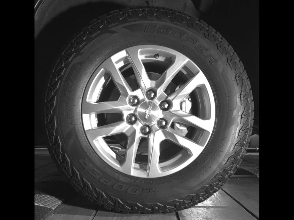 Used 2020 Satin Steel Metallic Chevrolet LT image 10