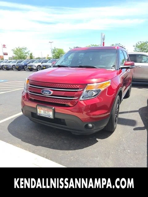 Used 2015 Red Ford Limited image 1