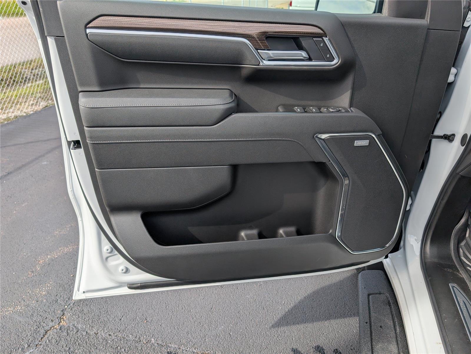 New 2026 Summit White Chevrolet LT Trail Boss image 16