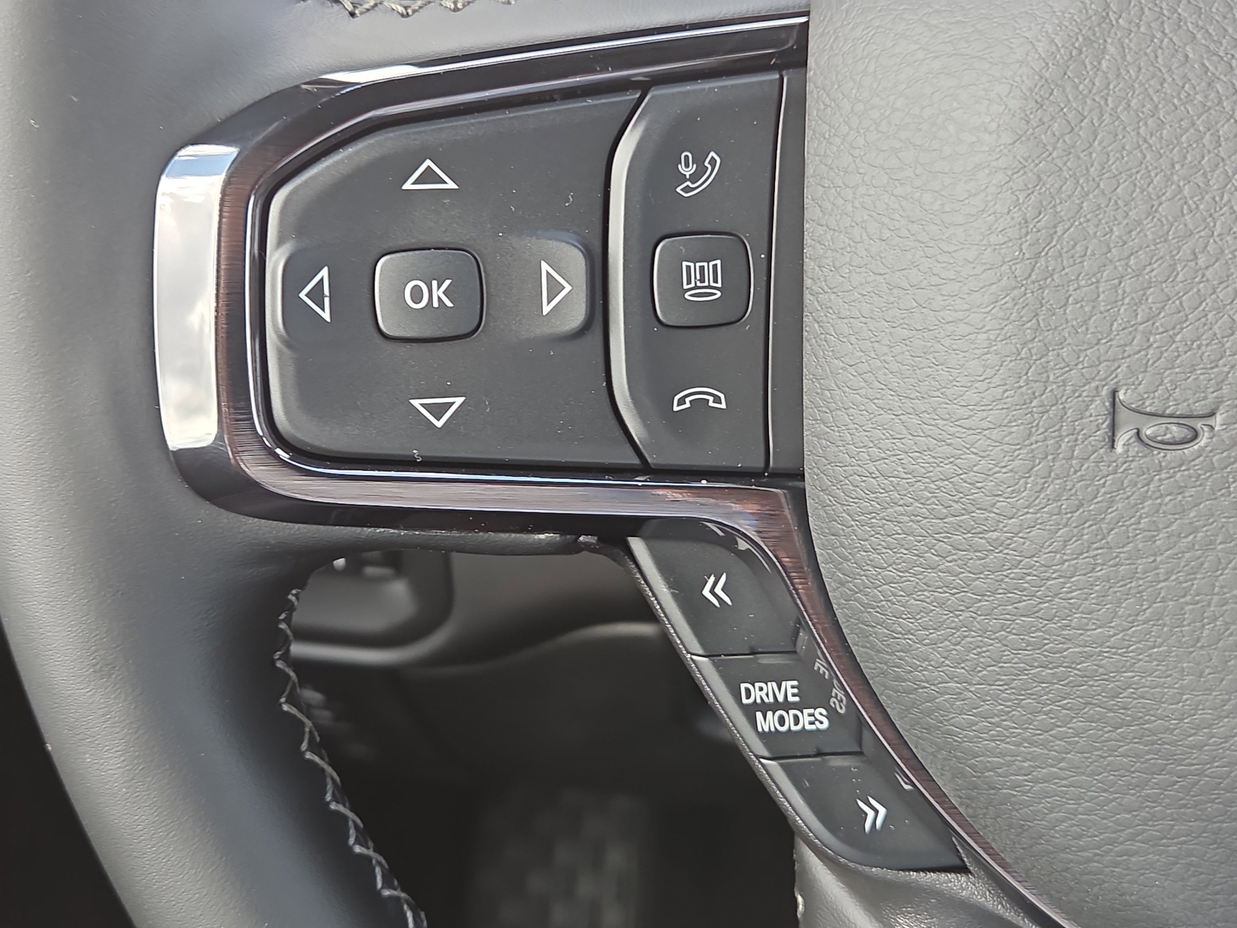 2026 Ram 1500 Limited photo 4