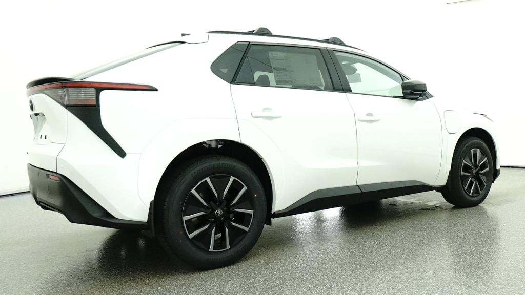 New 2026 Wind Chill Pearl Toyota XLE image 43