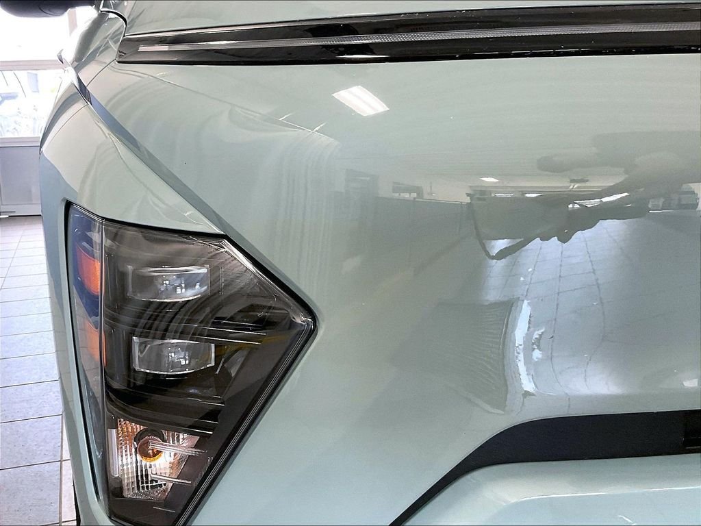 Used 2024 Green Hyundai SEL image 33