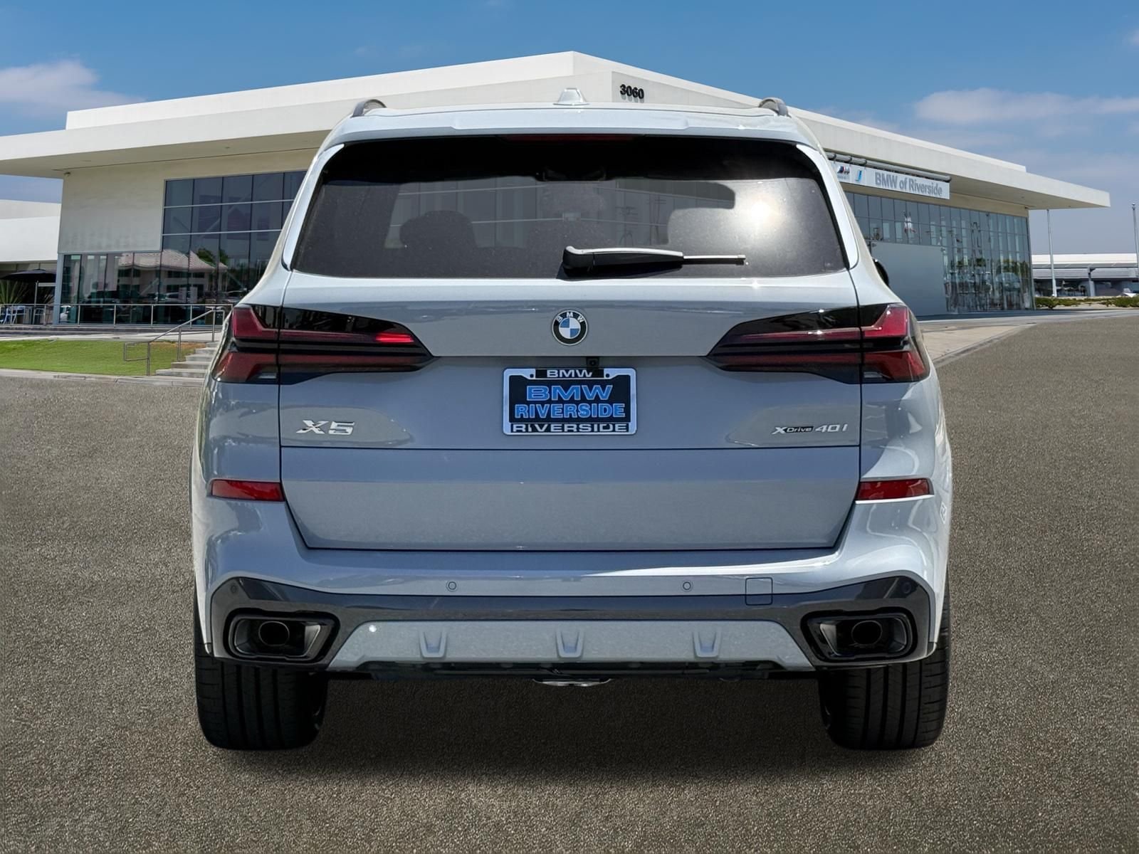 New 2026 Brooklyn Grey Metallic BMW xDrive40i image 9