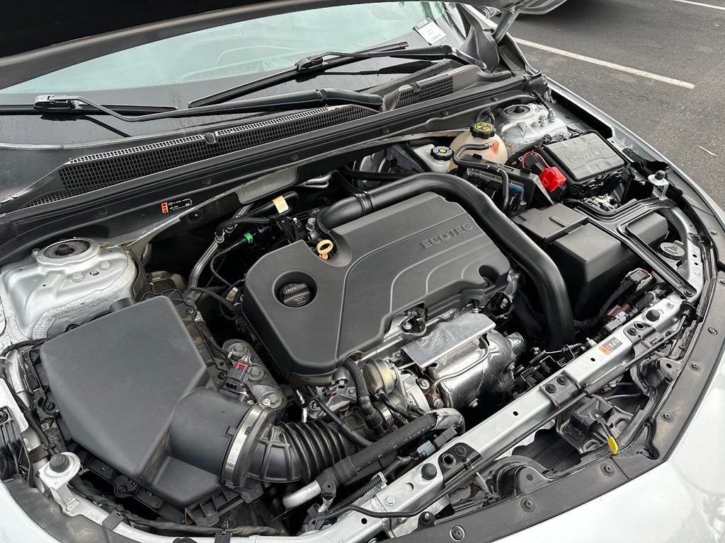 Used 2021 Silver Chevrolet RS image 23