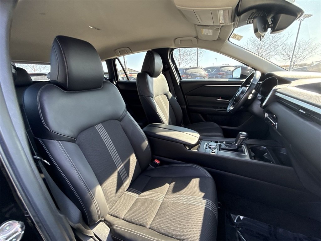2025 MAZDA CX-50 - Image 25