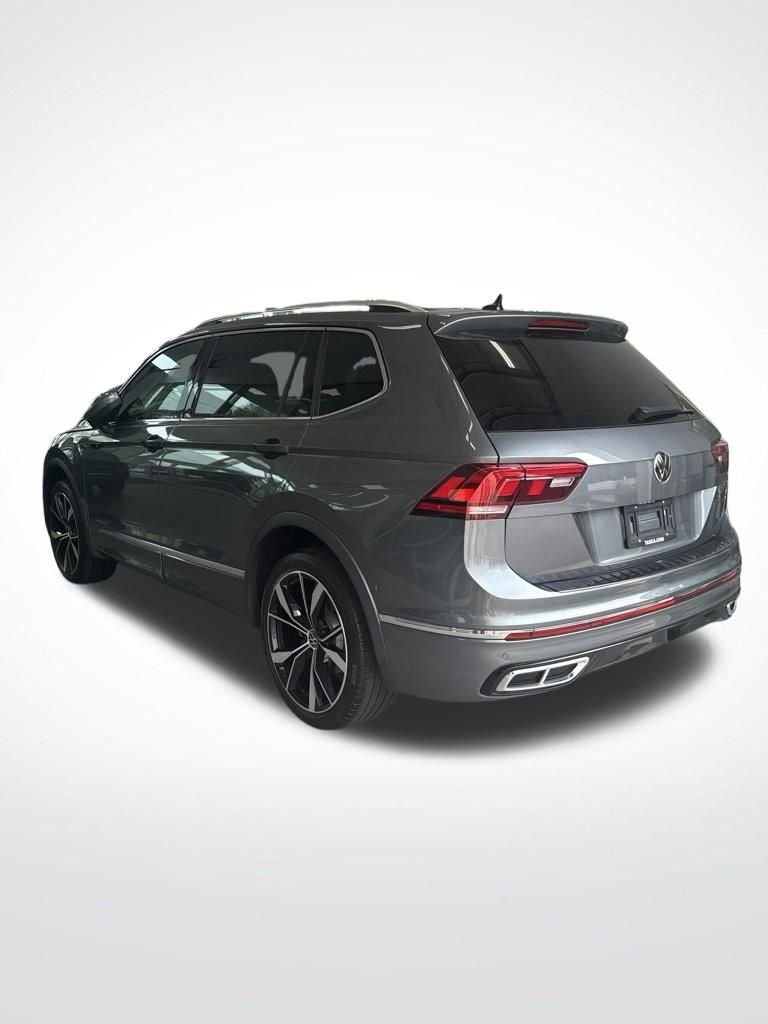 Used 2023 Gray Volkswagen 2.0T SEL R-Line image 6