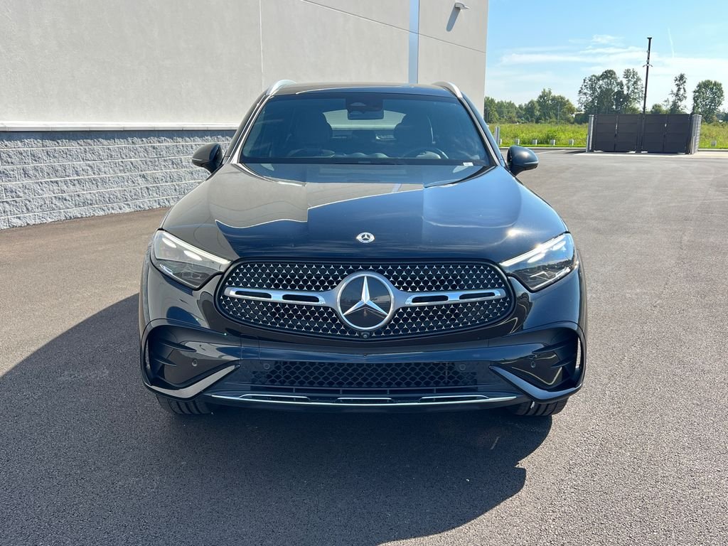 Used 2023 Black Mercedes-Benz GLC 300 image 3