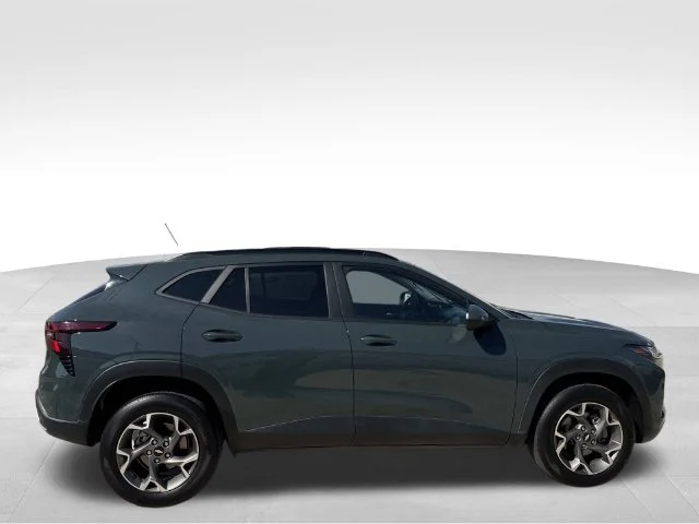 Used 2025 Gray Chevrolet LT image 13